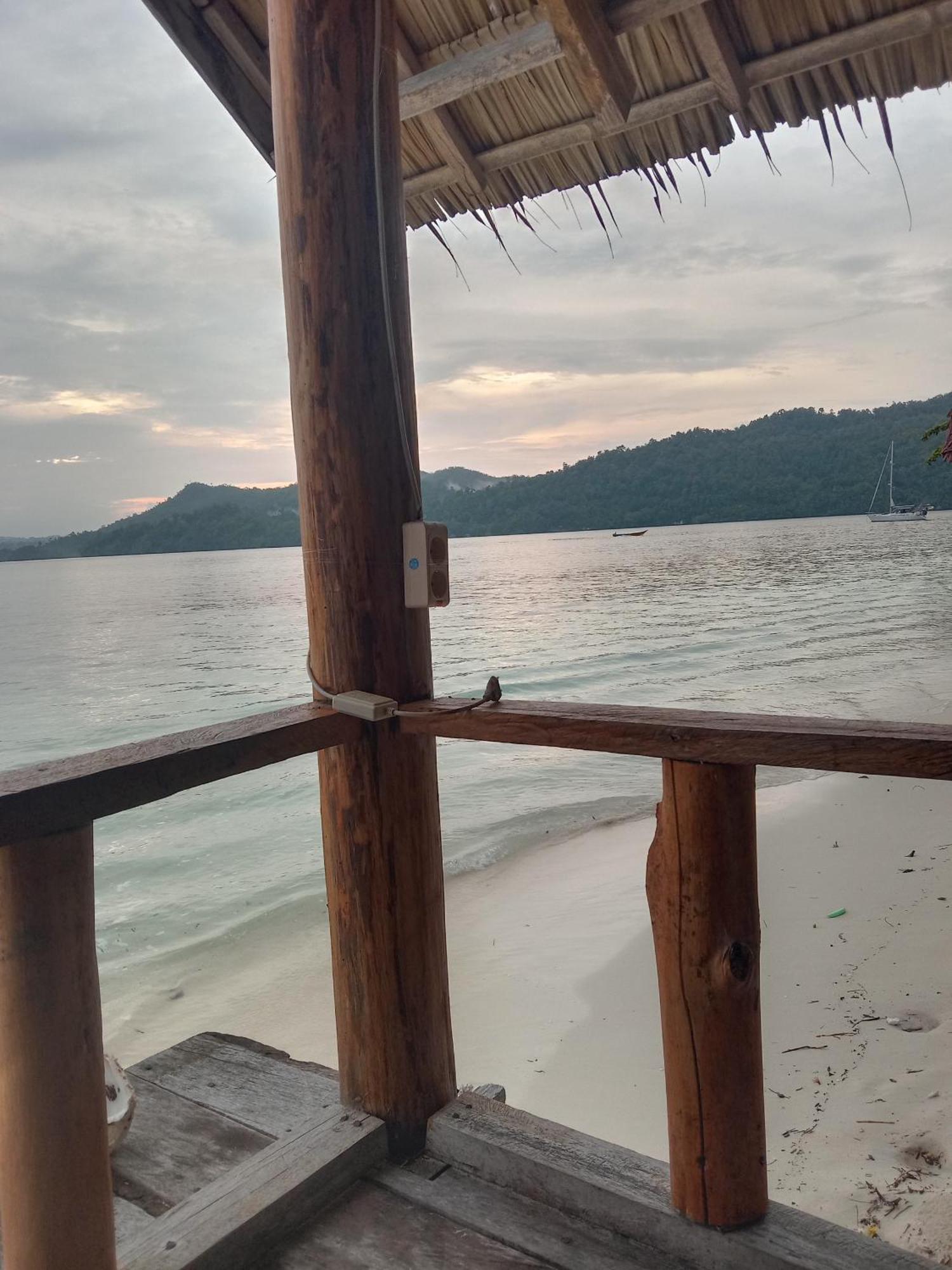 Amfriwen Homestay Yennanas Besir Exterior photo