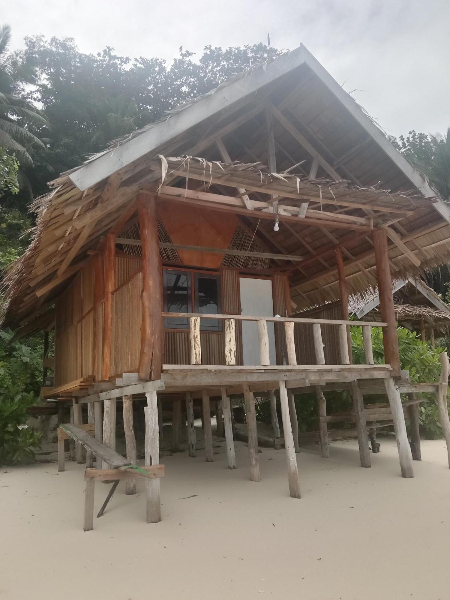 Amfriwen Homestay Yennanas Besir Exterior photo